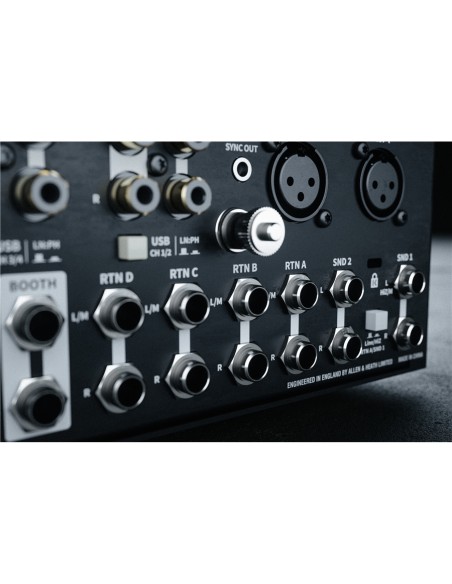 Allen & Heath XONE:96 mixer analogico per club e DJ con doppia interfaccia