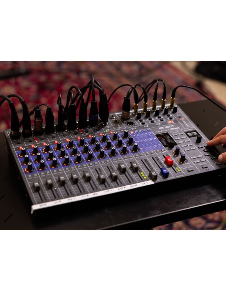 ZOOM LiveTrak L12next 