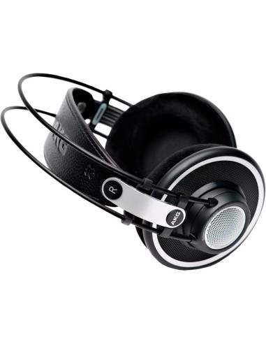 AKG K702