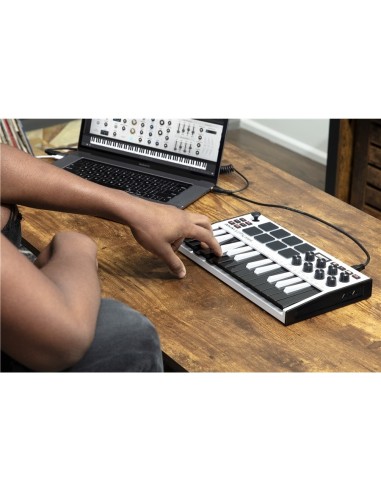 AKAI MPK Mini Mk3 White