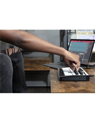  AKAI MPK Mini Mk3 White